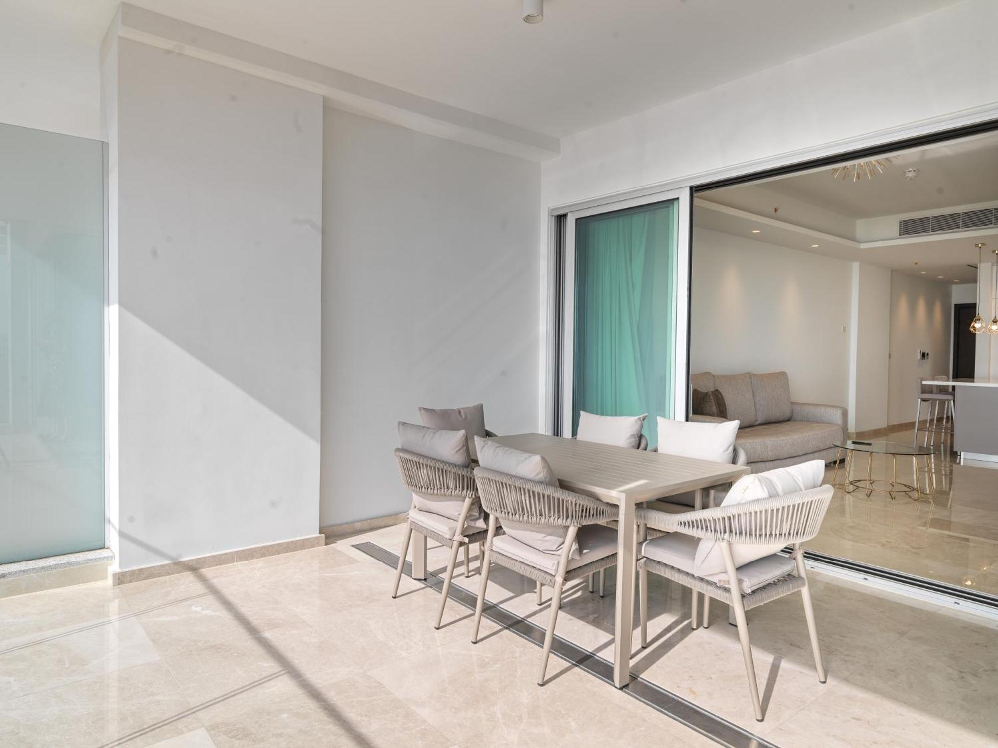 The Tower At St Raphael Resort Limassol Room photo